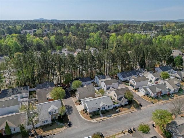 631 Windcroft Circle NW, Acworth, GA 30101