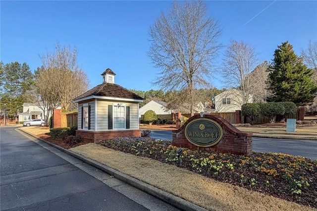 631 Windcroft Circle NW, Acworth, GA 30101