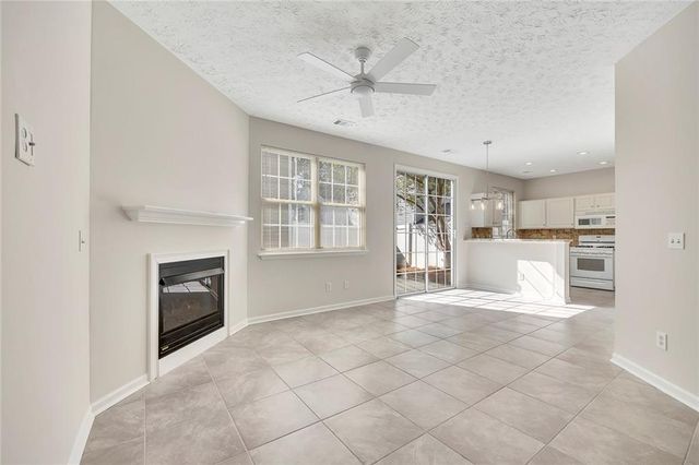 631 Windcroft Circle NW, Acworth, GA 30101