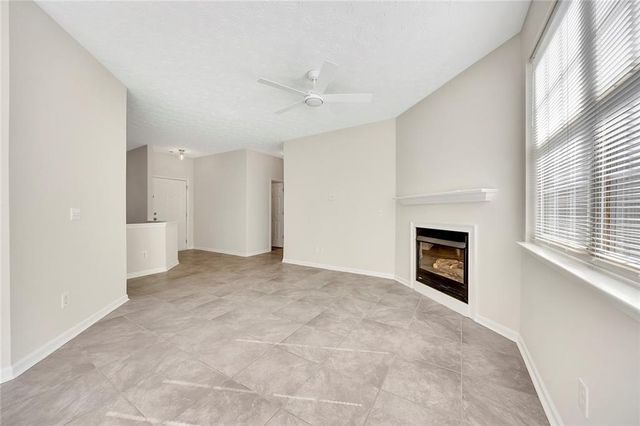 631 Windcroft Circle NW, Acworth, GA 30101