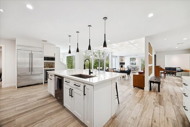 12311 Honeywood Trail, Houston, TX 77077