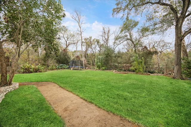 12311 Honeywood Trail, Houston, TX 77077