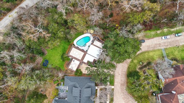 12311 Honeywood Trail, Houston, TX 77077