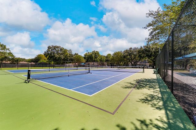 12311 Honeywood Trail, Houston, TX 77077