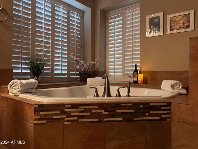 1221 N KENWOOD Lane, Chandler, AZ 85226