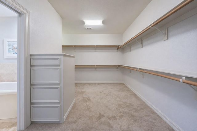 1301 Maui Dr Drive, Tiki Island, TX 77554