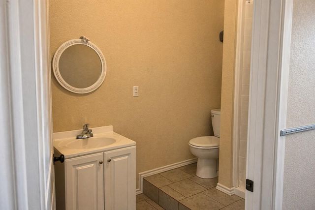 1301 Maui Dr Drive, Tiki Island, TX 77554