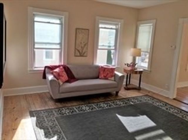 43 Prospect Ave 43, Norwood, MA 02062