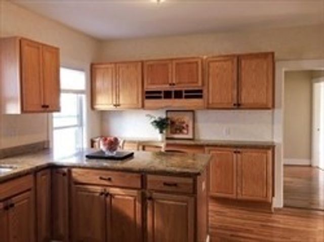 43 Prospect Ave 43, Norwood, MA 02062