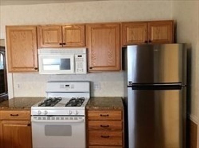 43 Prospect Ave 43, Norwood, MA 02062