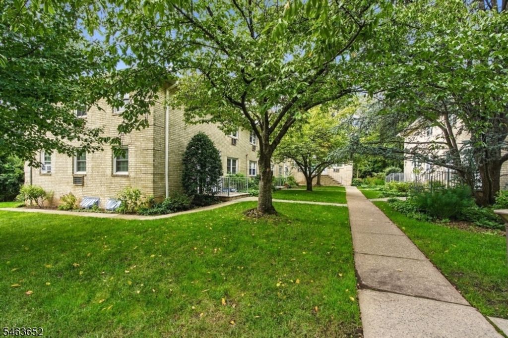 470 Valley Rd 9A, Montclair Twp., NJ 07043 — photo 3