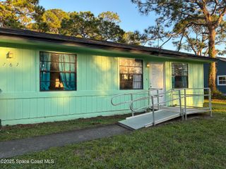 767 Schean Avenue SW, Palm Bay, FL 32908