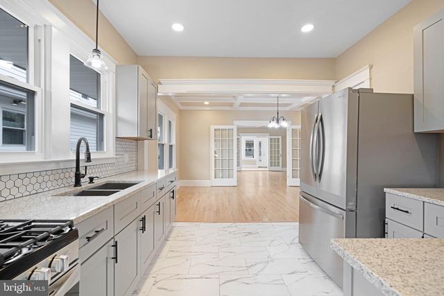 19 HOWARD ST, Vineland, NJ 08360