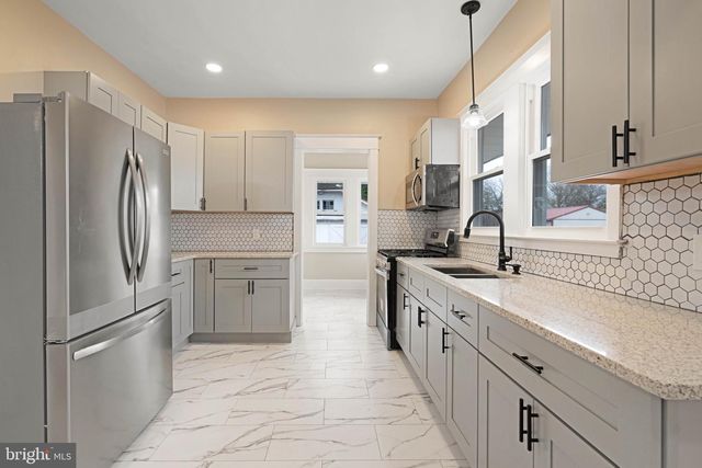 19 HOWARD ST, Vineland, NJ 08360