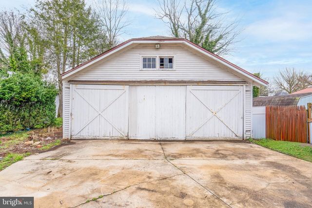 19 HOWARD ST, Vineland, NJ 08360