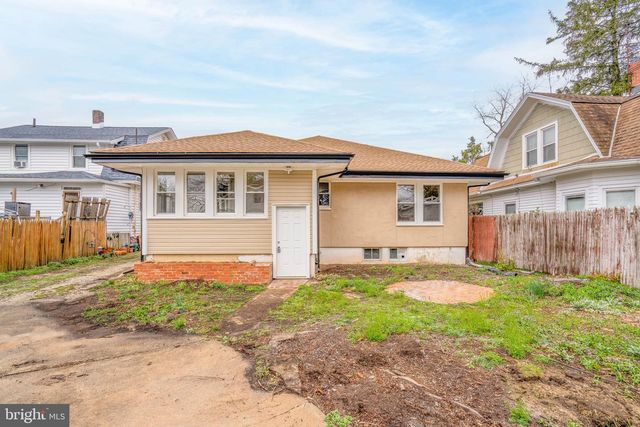 19 HOWARD ST, Vineland, NJ 08360