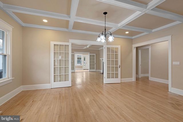 19 HOWARD ST, Vineland, NJ 08360