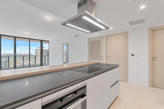 1000 Brickell Plz 3310, Miami, FL 33131