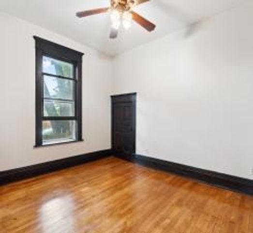 2221 Bloomington Avenue, Minneapolis, MN 55404