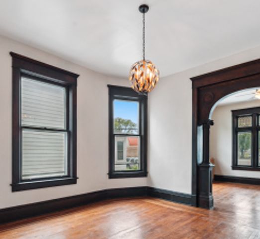 2221 Bloomington Avenue, Minneapolis, MN 55404