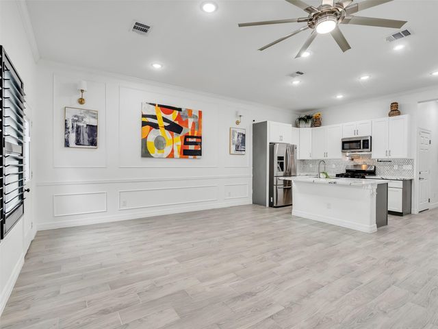 7923 Bonaire Street, Houston, TX 77028