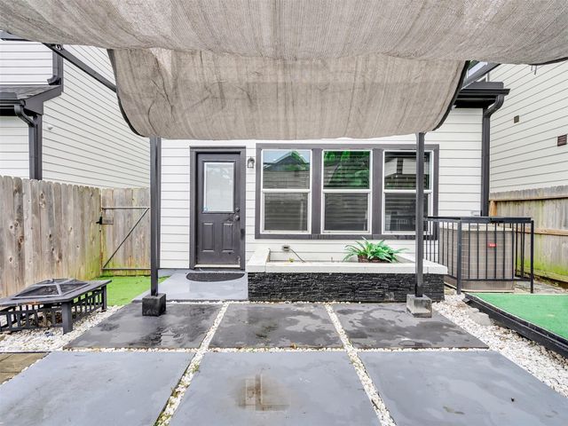 7923 Bonaire Street, Houston, TX 77028