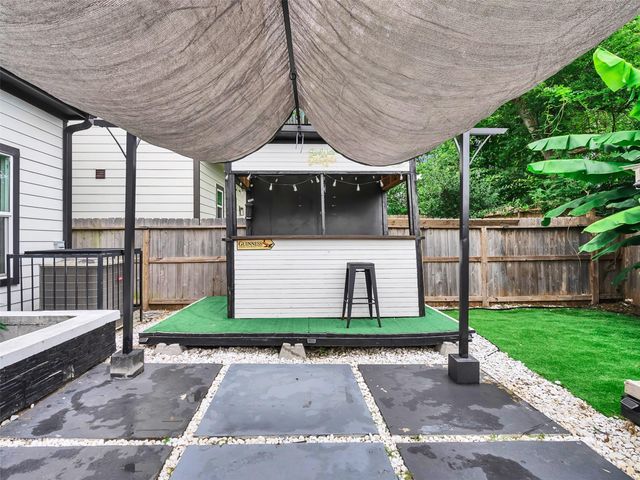 7923 Bonaire Street, Houston, TX 77028