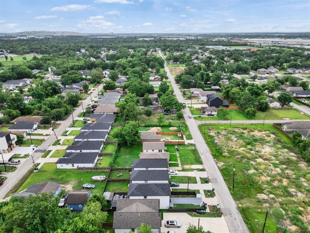 7923 Bonaire Street, Houston, TX 77028