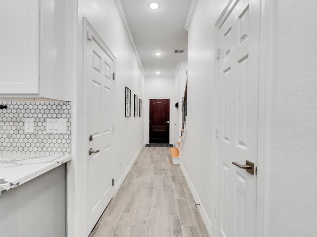 7923 Bonaire Street, Houston, TX 77028