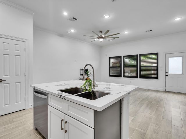 7923 Bonaire Street, Houston, TX 77028