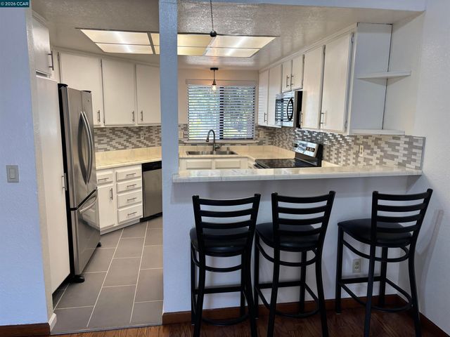 115 Bedford, Hercules, CA 94547