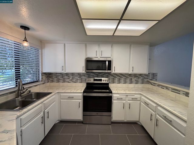 115 Bedford, Hercules, CA 94547