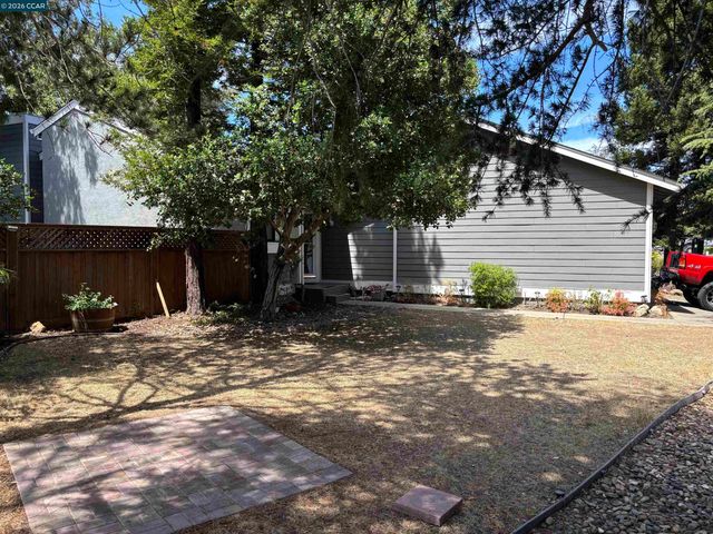 115 Bedford, Hercules, CA 94547