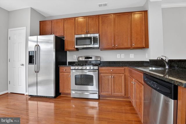 15700 JOHN DISKIN CIR, Woodbridge, VA 22191