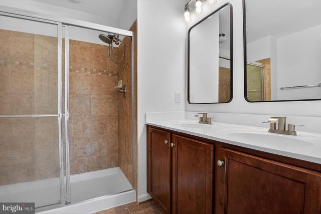 15700 JOHN DISKIN CIR, Woodbridge, VA 22191