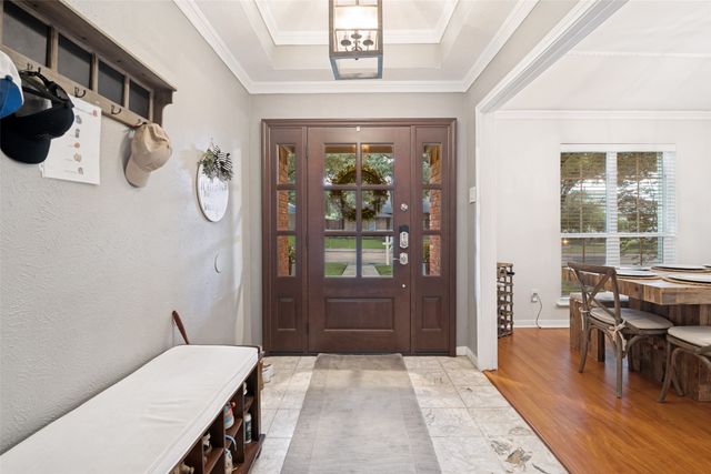 7601 Carta Valley Drive, Dallas, TX 75248