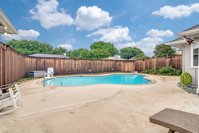 7601 Carta Valley Drive, Dallas, TX 75248
