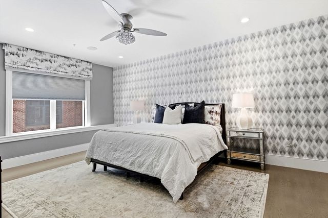 621 E 1st St A5, Boston, MA 02127