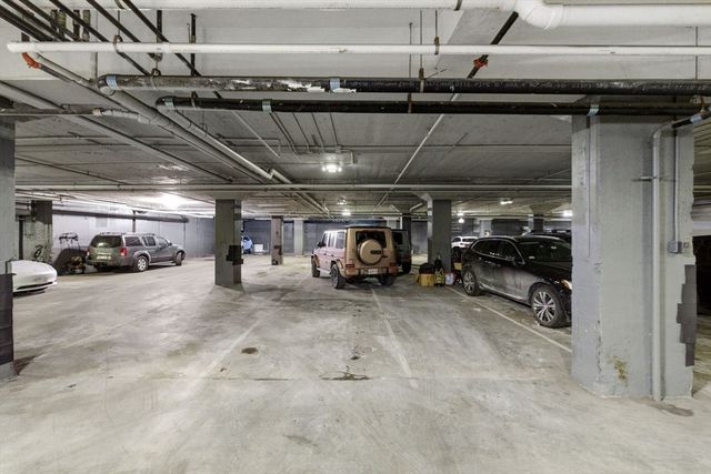 621 E 1st St A5, Boston, MA 02127