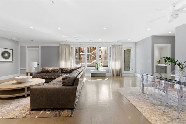 621 E 1st St A5, Boston, MA 02127