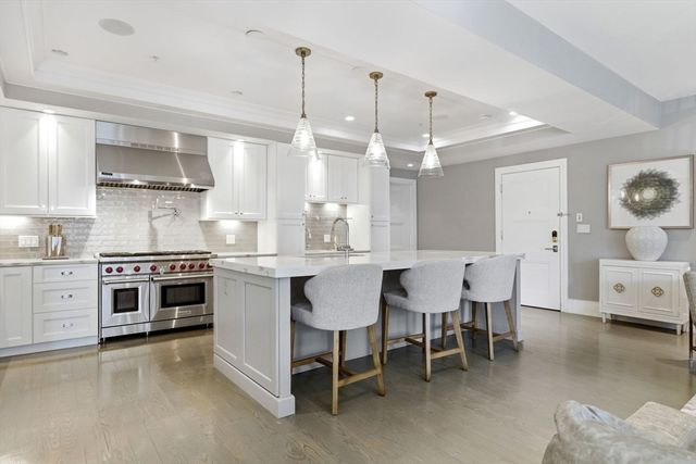 621 E 1st St A5, Boston, MA 02127