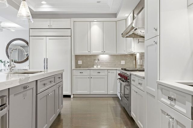 621 E 1st St A5, Boston, MA 02127