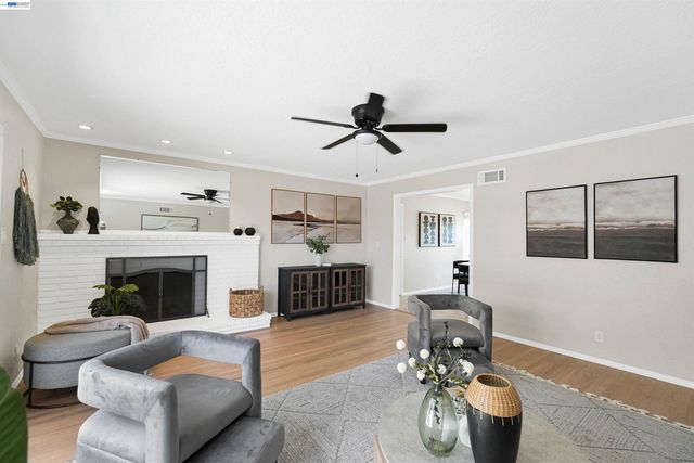 2053 Trafalgar ave, Hayward, CA 94545