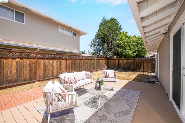 2053 Trafalgar ave, Hayward, CA 94545