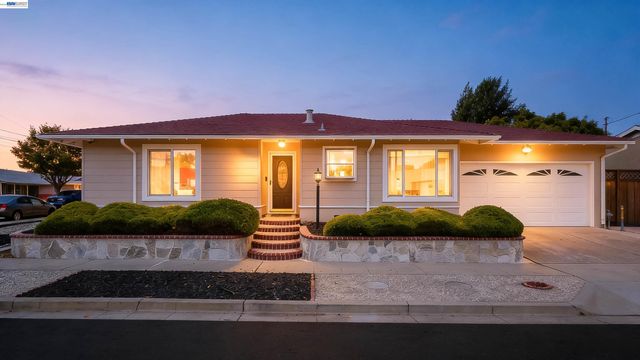 2053 Trafalgar ave, Hayward, CA 94545