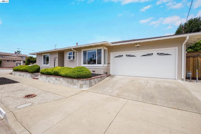 2053 Trafalgar ave, Hayward, CA 94545