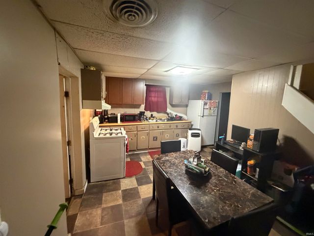 412 W Washington Street, Elkhart, IN 46516