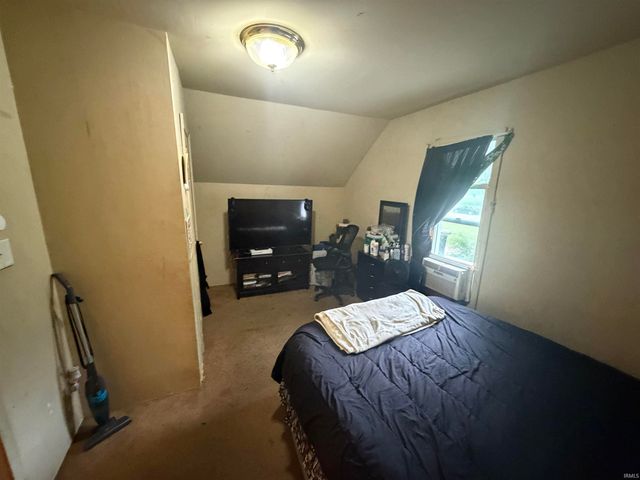 412 W Washington Street, Elkhart, IN 46516