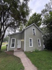 412 W Washington Street, Elkhart, IN 46516