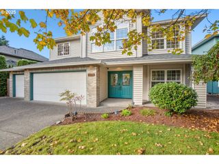 3379 Nw BANFF Dr, Portland, OR 97229